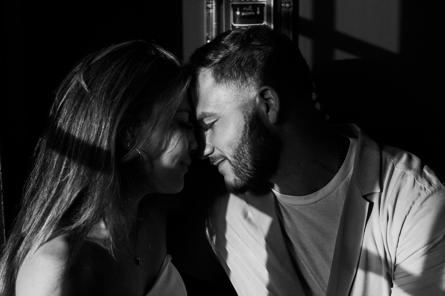 Engagement photograph 56 from Yensy Marquez Photography.